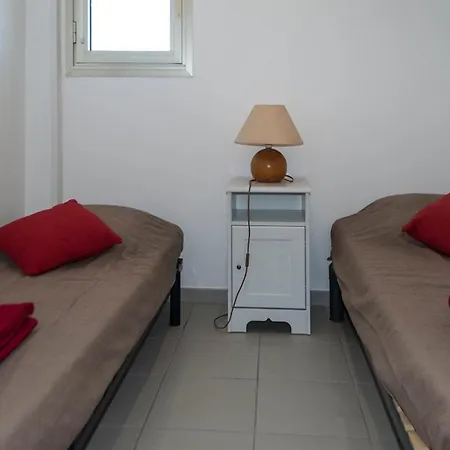 Apartmán T2 Au Lavandou, Acces Plage, Climatisation, Parking, Pour 4 Personnes - Fr-1-803-62 *