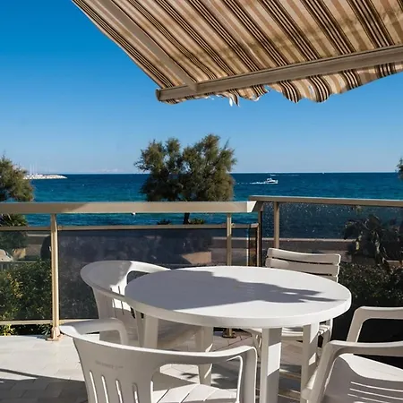 Apartmán T2 Au Lavandou, Acces Plage, Climatisation, Parking, Pour 4 Personnes - Fr-1-803-62